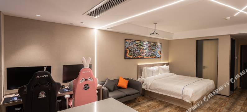 ReMAX热麦电竞酒店(宁波东部新城文化广场店)图片