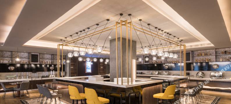 白玉兰酒店(天津五大道民园广场景区店)图片