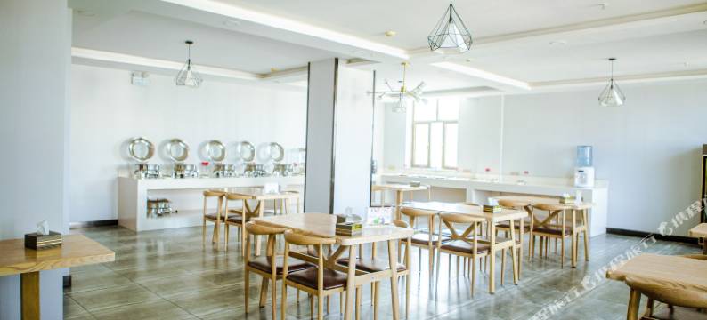 伊宁柏漫酒店(六星街店)图片