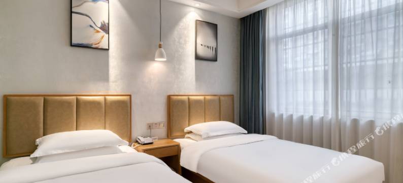 沐光酒店(市立医院金龙岗青年艺术街区店)图片