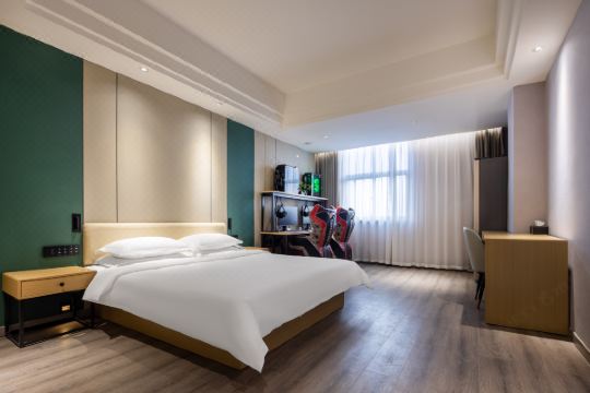 连云港多米酒店