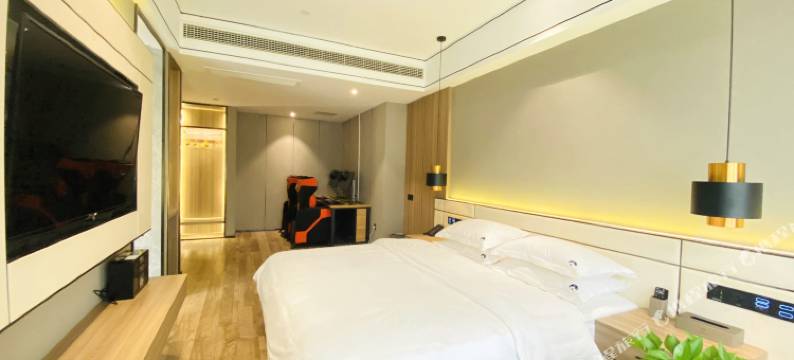 三年二班电竞酒店(桂林北站店)图片