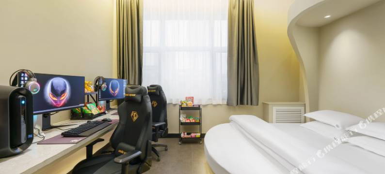 YOLO悠乐电竞酒店(师范大学文光校区店)图片