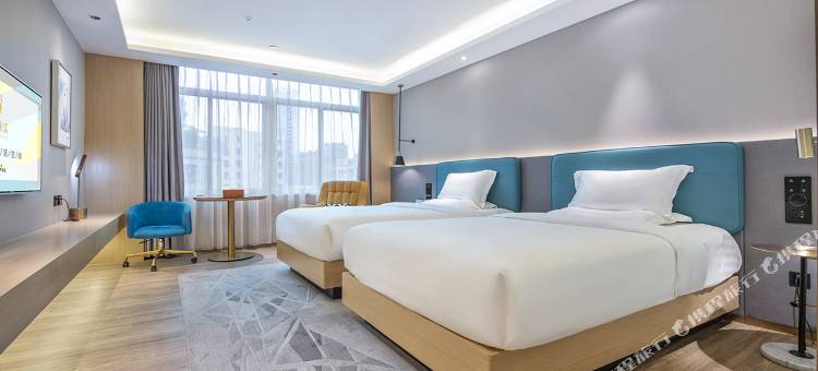 潮漫酒店(深圳宝安体育馆西乡地铁站店)图片