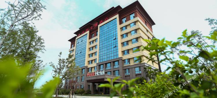 纬度全域酒店(龙青高速莱西姜山收费站店)图片