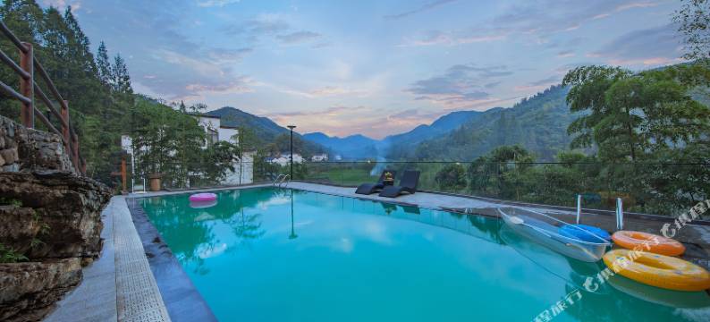 安吉易成·云上草原山野度假民宿图片