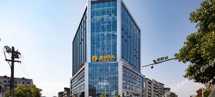 美达酒店图片