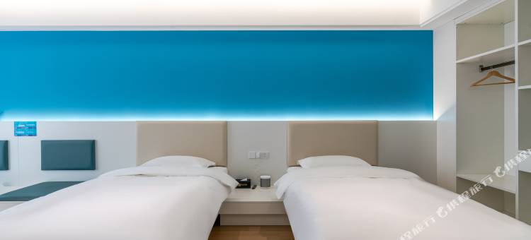 爱电竞酒店(南充站西华师范大学华凤校区店)图片