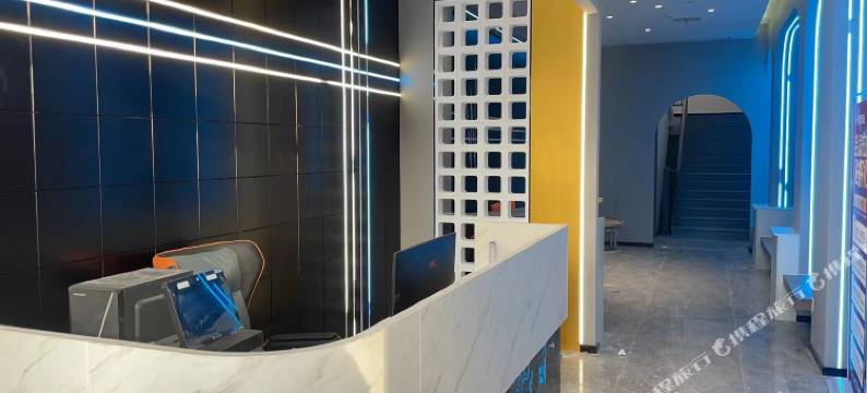 睿+电竞酒店图片