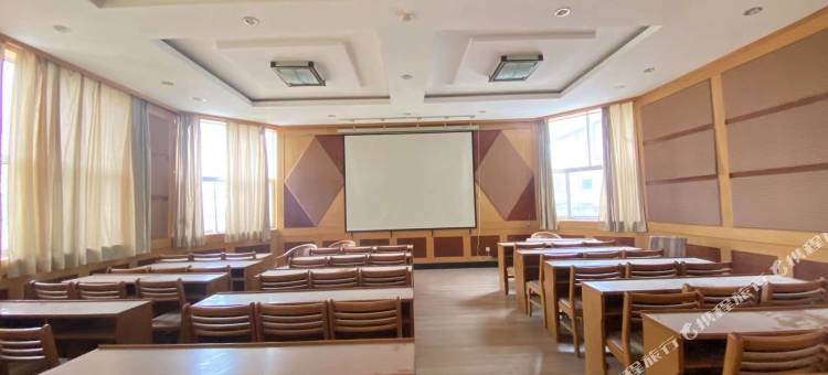 北戴河海滨园林度假酒店(鸽子窝公园店)图片