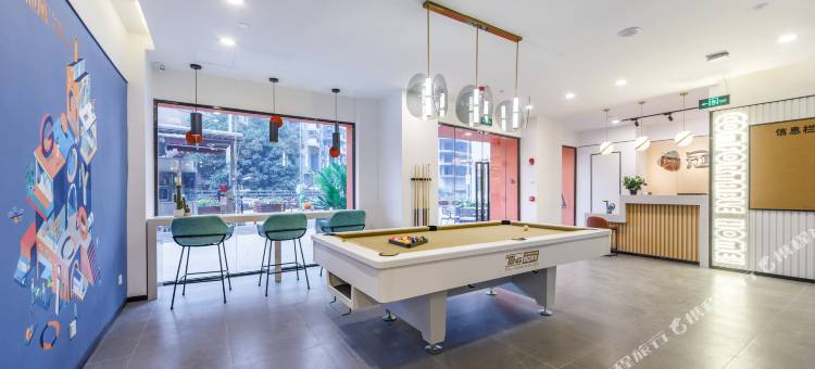 龙湖冠寓(深圳龙华地铁站店)图片