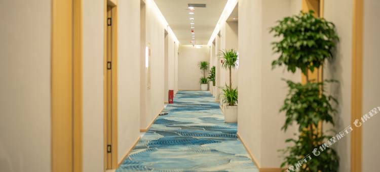 行远江景酒店(解放碑洪崖洞店)图片