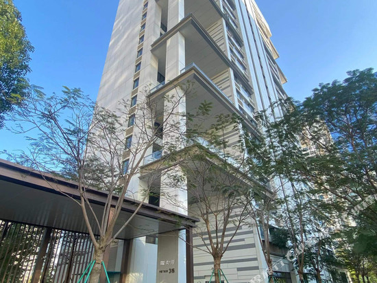 柔居酒店公寓(深圳国际会展中心前海华发冰雪世界店)