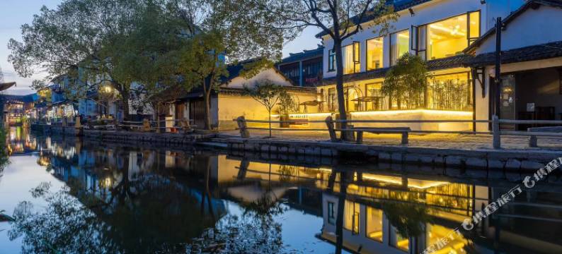 周庄栖畔湖景花园美宿图片