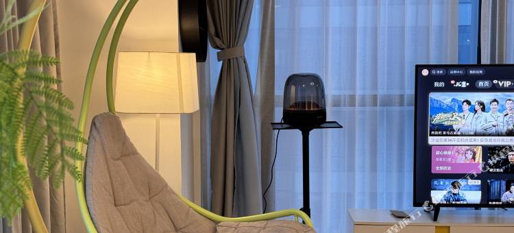 甘蓝轻雅艺术公寓(中山石岐大信新都汇店)图片