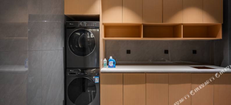 康定盛世名人酒店(新都桥店)图片