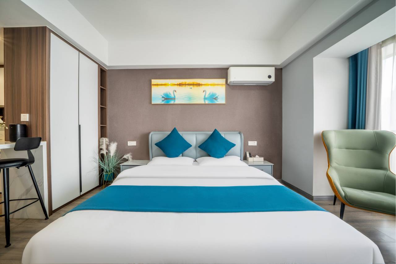 云镜甄选酒店(西安高铁北站元鼎路地铁站店)图片