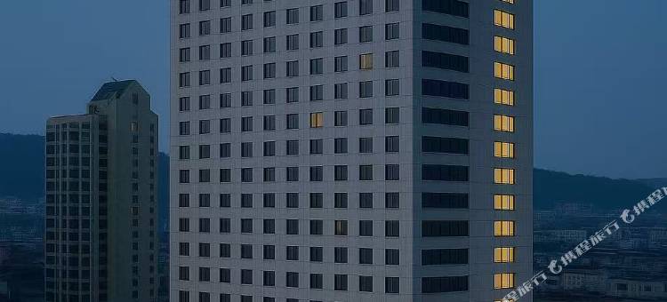 杭州漫纯国际酒店(临平区人民政府银泰百货店)图片