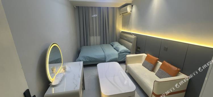 云隐民宿(万达广场大润发店)图片