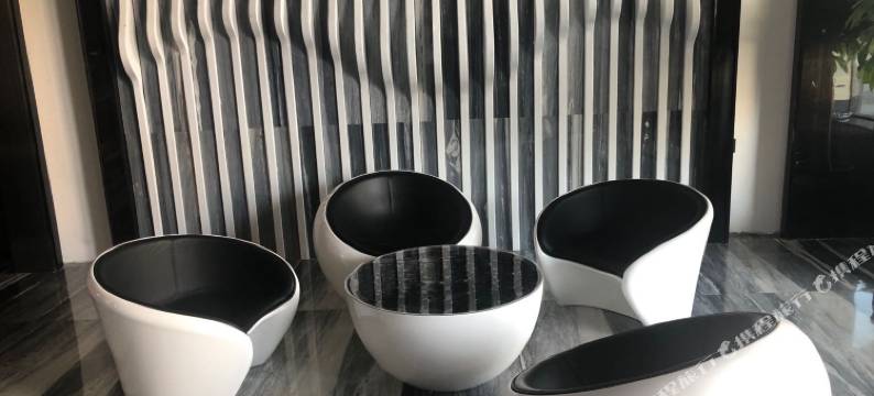 雷州亚德酒店(茂德公鼓城店)图片