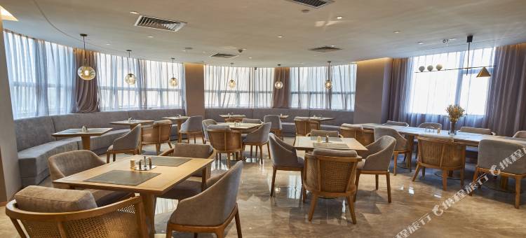 莱卡酒店(深圳宝安国际机场西乡地铁站店)图片