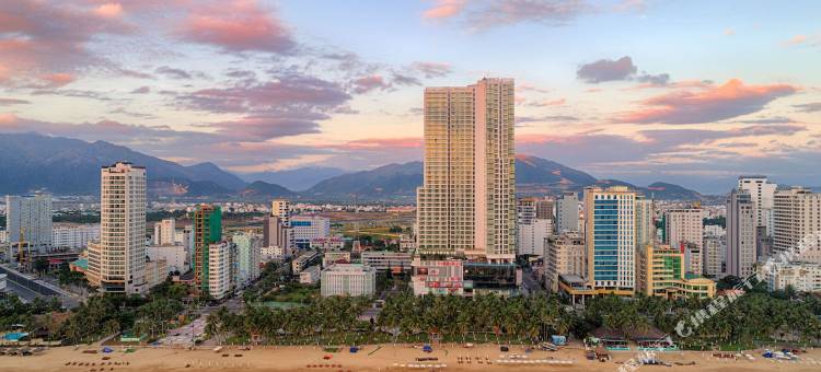 芽庄温佩海滨酒店(Vinpearl Beachfront Nha Trang)图片