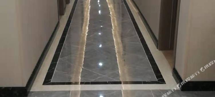 都安爱特斯商务酒店图片