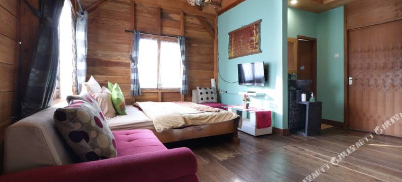 连布尔音粗伊斯兰别墅和餐厅(Lembur Incu Syariah Villa & Resto)图片