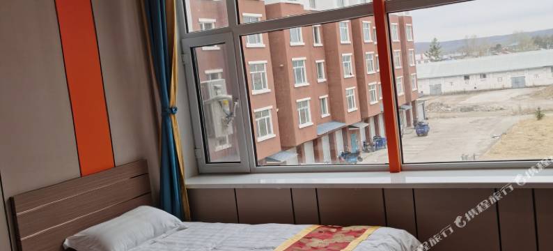 嘉荫乌云镇龙云宾馆图片