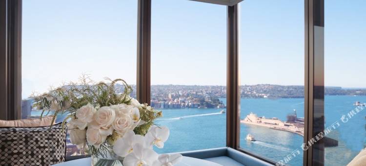 东篱江畔酒店(重庆解放碑洪崖洞店)图片