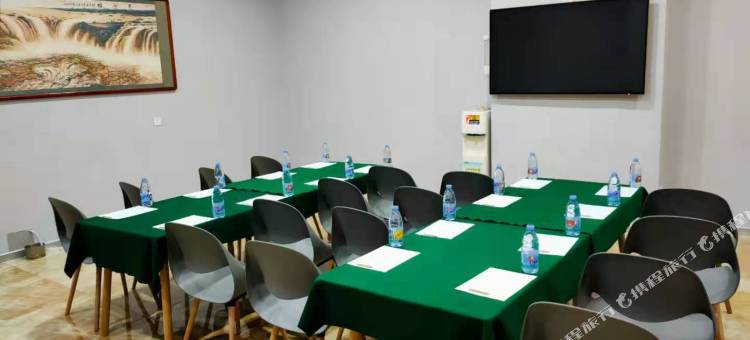 有戏程缘电影酒店(呼和浩特内蒙古大学南校区店)图片