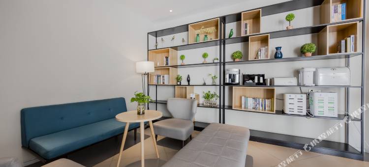 如家睿柏·云酒店(南京弘阳广场天润城地铁站)图片