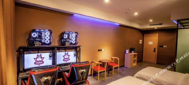 IN ONE星际电竞酒店(郑州中博博览中心地铁站店)图片