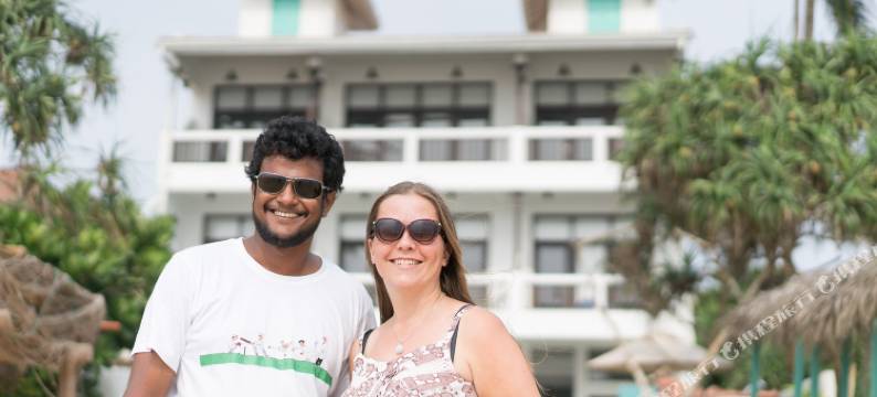 放松海滩酒店(At Ease Beach Hotel)图片