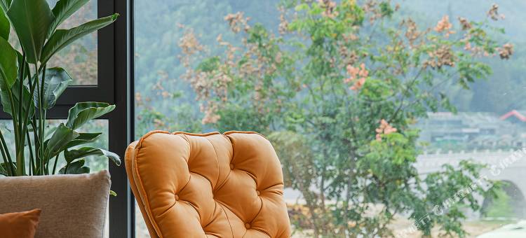 轩屹·山野·亲子观影轻智能度假美宿(云上草原熊猫探险乐园店)图片