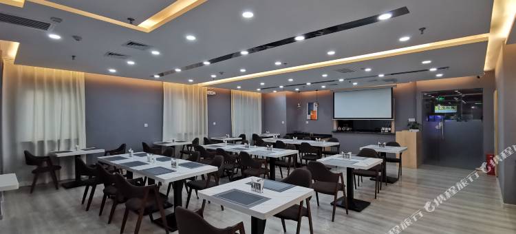 艺龙瑞云酒店(西安西京医院通化门地铁站店)图片