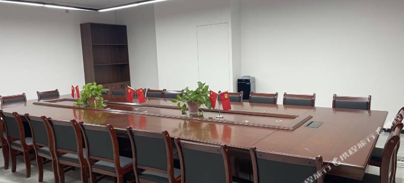 迭部生源酒店图片