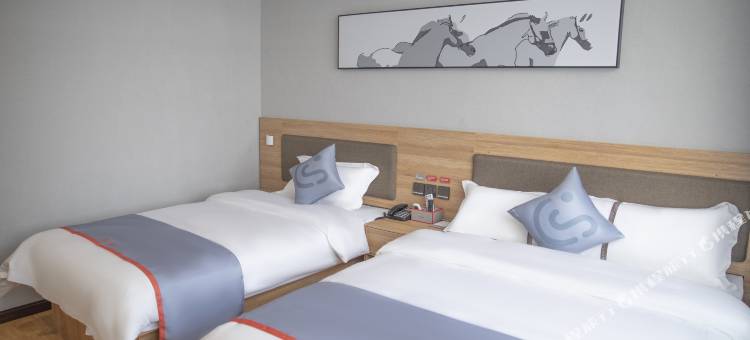 骏怡连锁酒店(青岛西海岸汽车总站店)图片