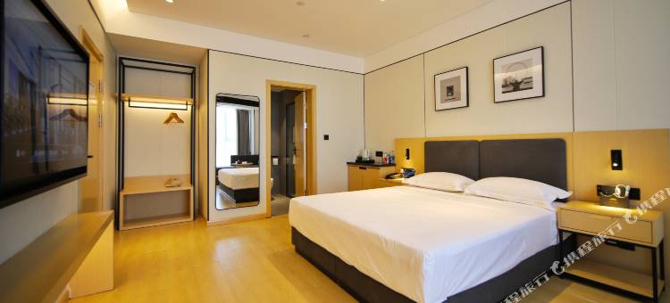 云朵酒店(南充不夜城西华师范大学华凤校区店)图片