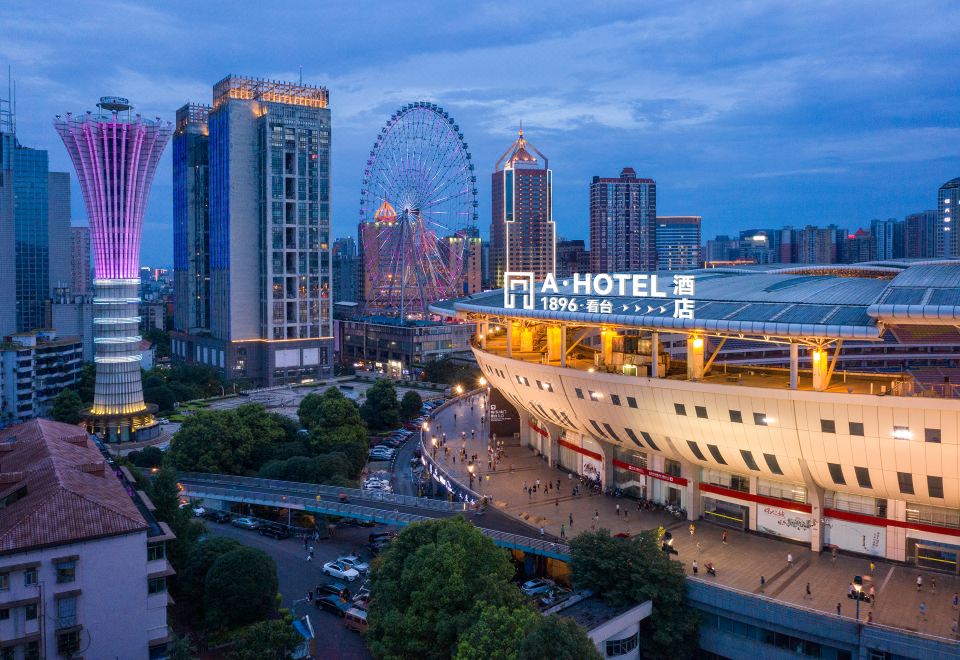  Hotel Overview