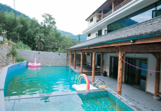 桐庐山中明楼民宿外景图