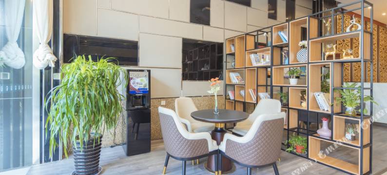 城市艺漫丨YIMAN·HOTEL酒店(苏州山塘街寒山寺店)图片