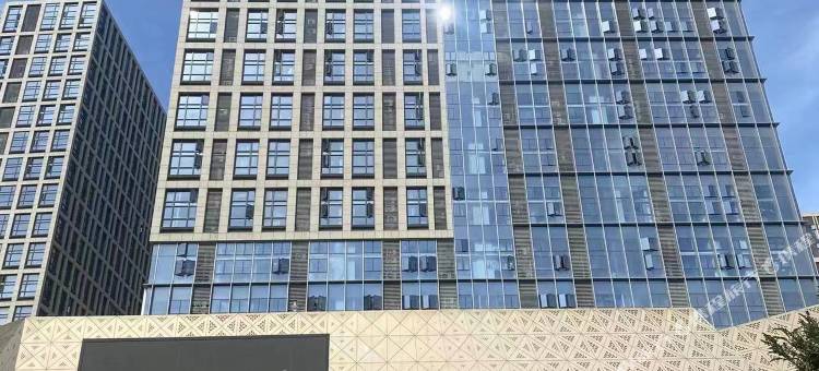 早安Morning影院民宿(福州南站胪雷地铁站店)图片