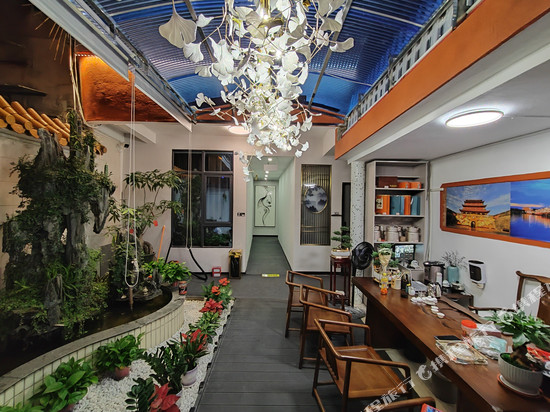潮昌荟·Crescent秋屿美宿(潮州古城牌坊街店)