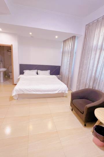 金德宾馆3.214点评距台安站驾车8公里设施齐全，干净卫生全屋暖气免费行李