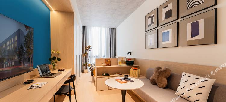 baseLITE佰舍酒店式公寓(上海沈杜公路昌林路店)图片