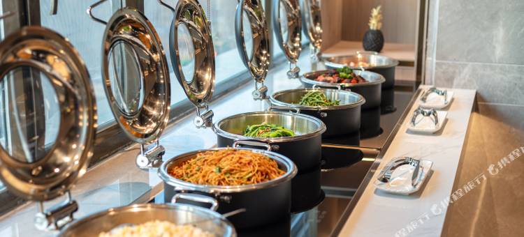 南昌高新政务服务中心昌东大道亚朵酒店图片