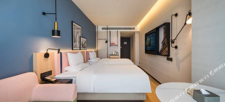 柏纳S酒店(喀什行政审批局小亚郎湿地公园店)图片