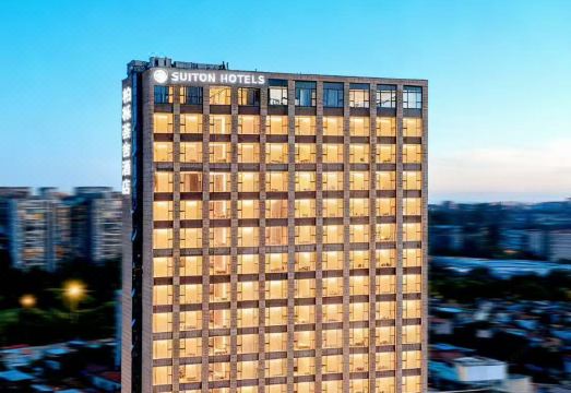 成都柏栎荟舍酒店（城西优品道万寿桥地铁站店）外景图