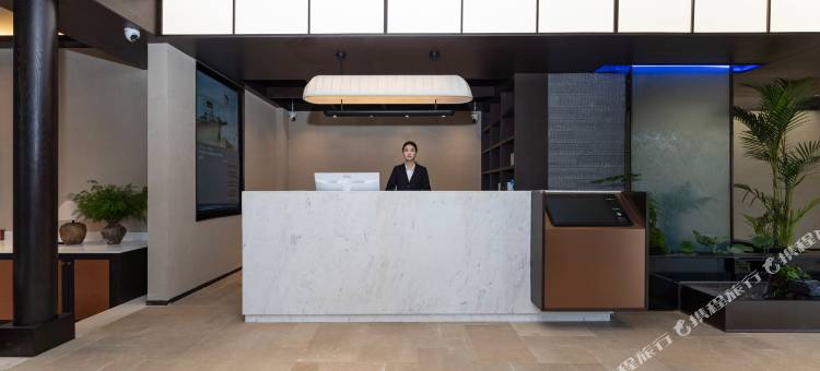 瑞贝庭公寓酒店(开封万岁山武侠城店)图片